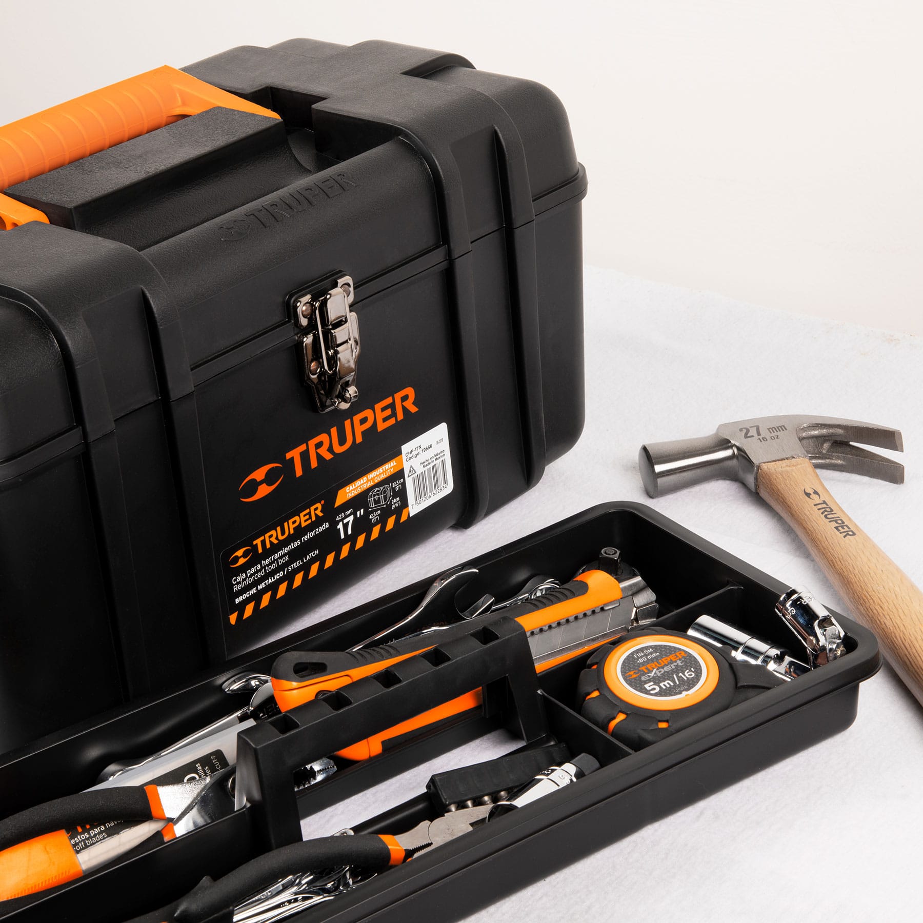 Caja para herramienta, plástica de 17", industrial