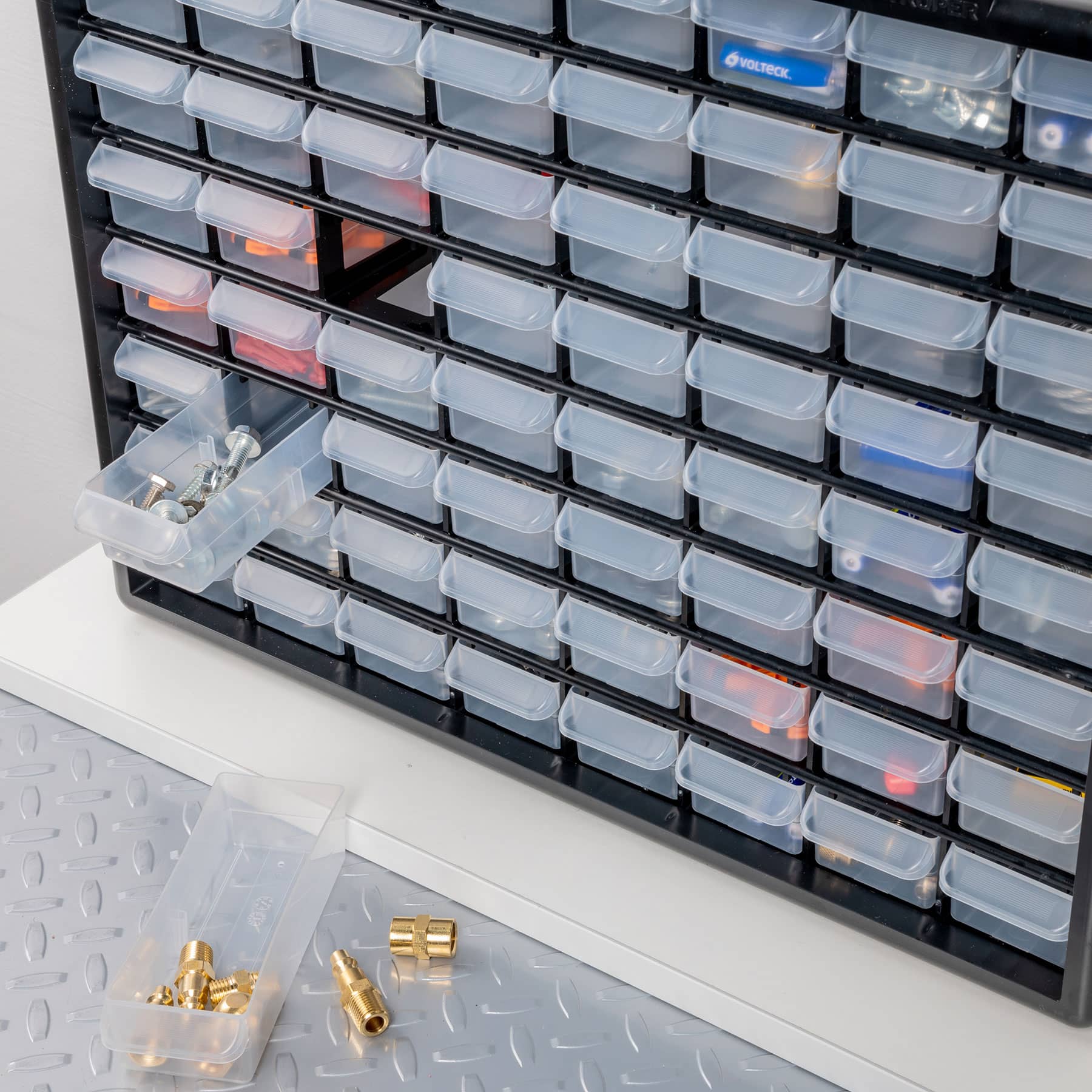 Organizador 20" con 64 compartimentos