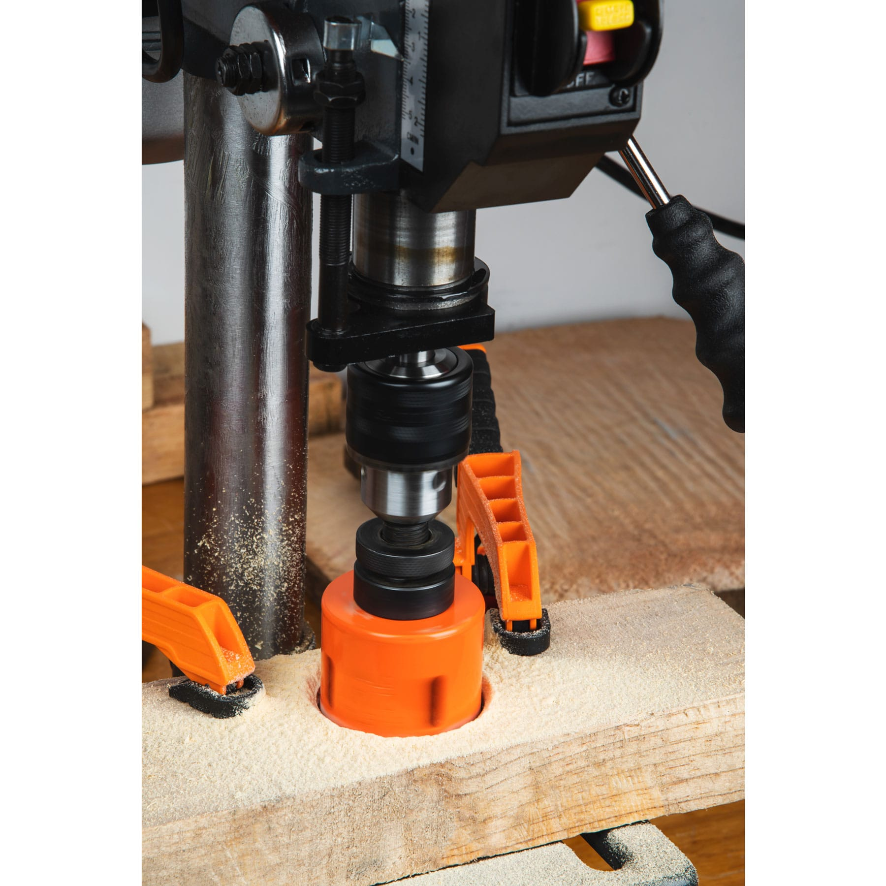 Taladro de piso 1/2 x 8"