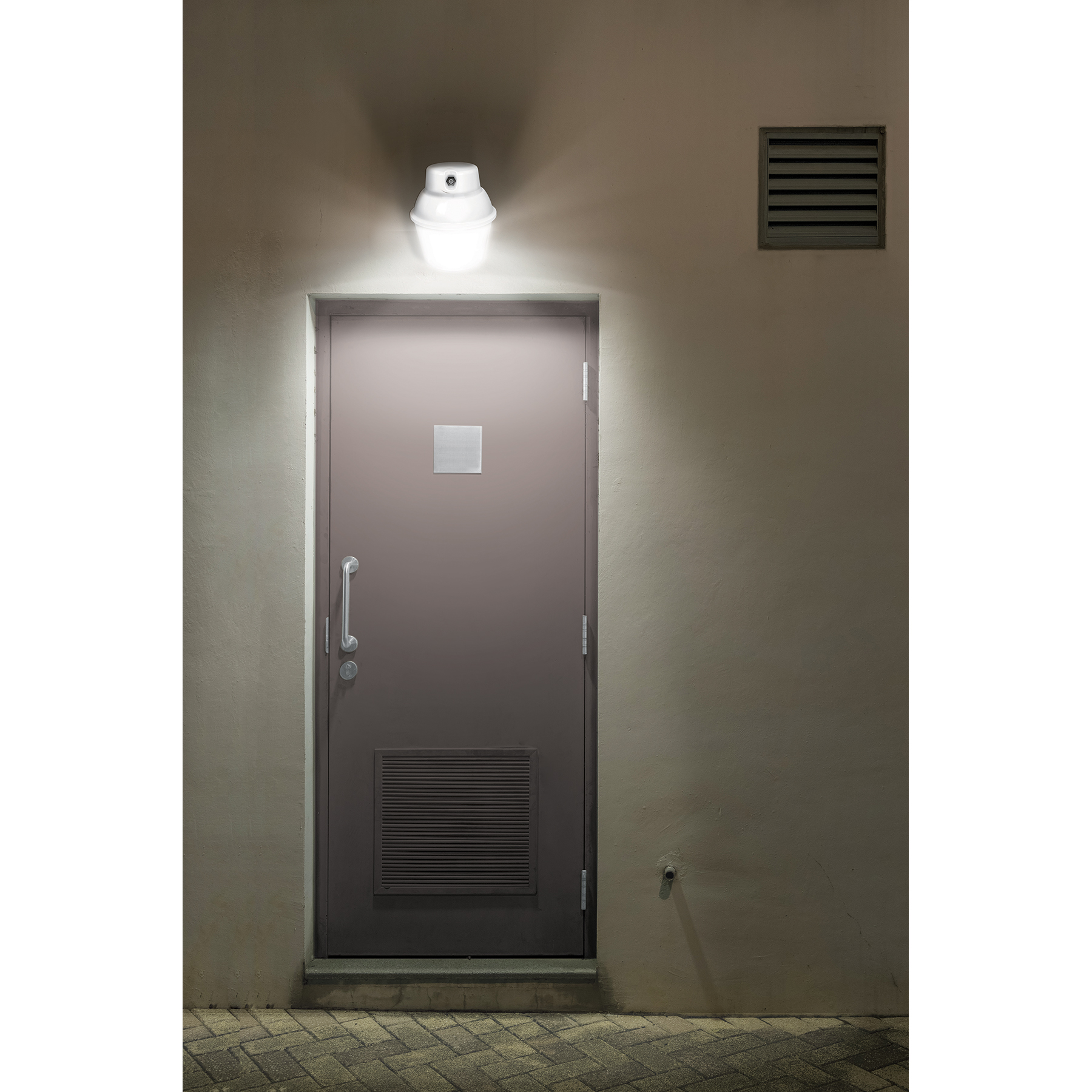 Suburbano estándar de policarbonato, con fotocelda, sin foco