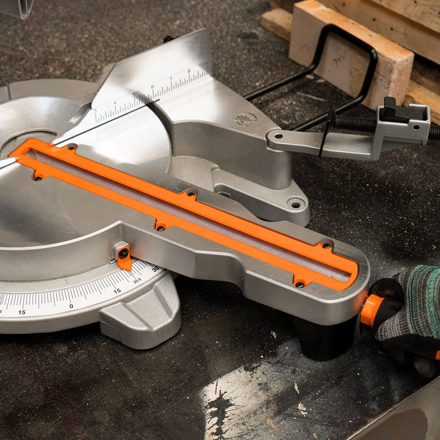 Sierra de inglete para corte en madera, 12", telescópica sustituto 103235